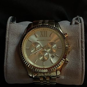 Michael Kors Men’s Analog Watch